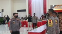 Kapolri beri penghargaan dua anggota Polda Sulsel