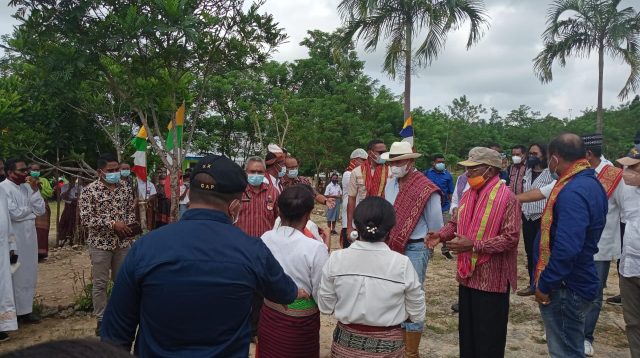 VBL saat melakukan Kunjungan Kerja dan peninjauan di SMKN Sasitamean Kecamatan Sasitamean Malaka, Kamis (25/03/2021).