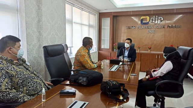 Komisi Pemberantasan Korupsi (KPK) mengadakan koordinasi dengan Kantor Pelayanan Pajak (KPP) Pratama Ende (Foto: FR)