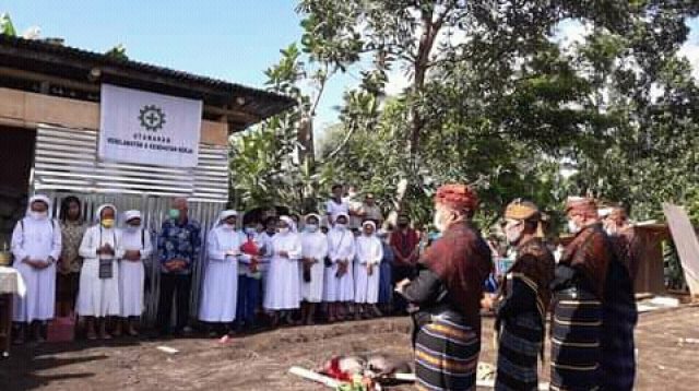 Peletakan batu pertama pembangunan Rusun Asrama SMK Katolik Muktyaca Ende