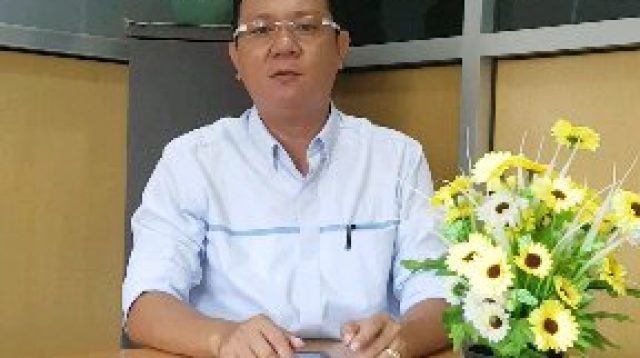 Manager Unit Pelaksana Proyek Ketenagalistrikan (UP2K) Flores, Simi Lapebesi, SH