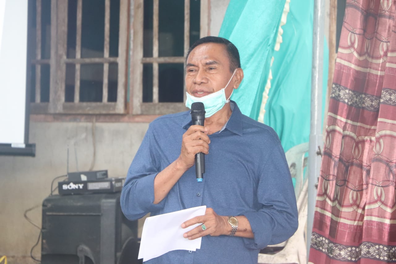 Bupati Ende, Drs H. Djafar Achmad, saat membuka kegiatan Pengabdian Kepada Masyarakat (PKM) Universitas Flores di Nuabosi, Desa Randotonda, Kecamatan Ende, Kabupaten Ende, Sabtu (22/05/2021).