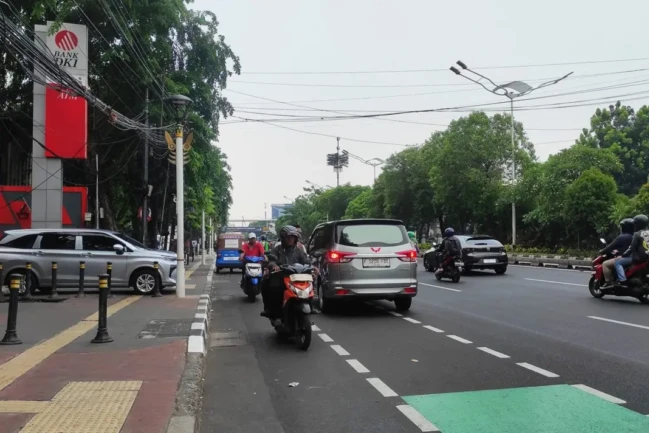 Motor-lawan-arah-3-1068x712
