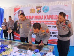 Kapolda NTT Resmikan Barak Siaga dan Rumah Dinas di Sabu Raijua