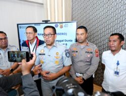 Jasa Raharja Serahkan Santunan kepada Dua Ahli Waris Korban KM Virgo Transport 8 di Jawa Barat